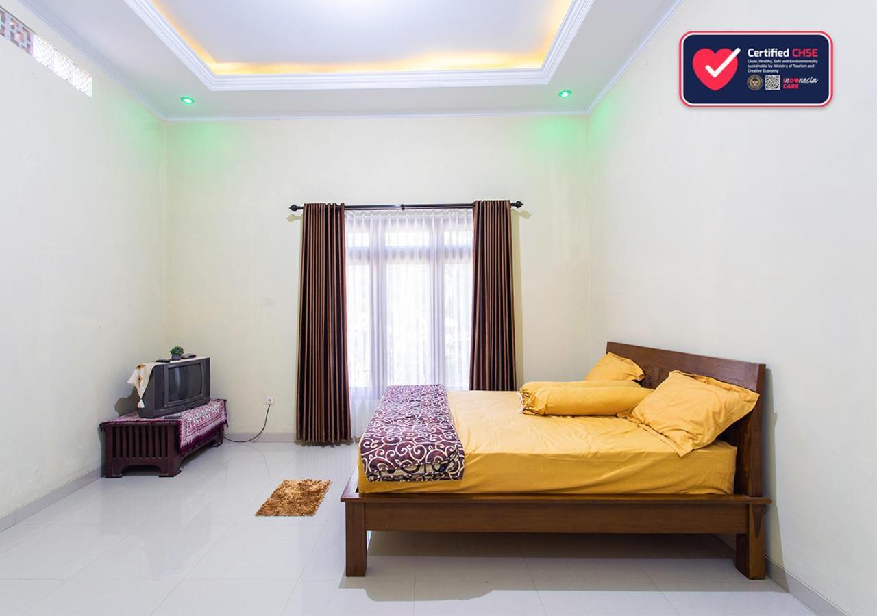 Omah Etam Villa Blaburan ภายนอก รูปภาพ
