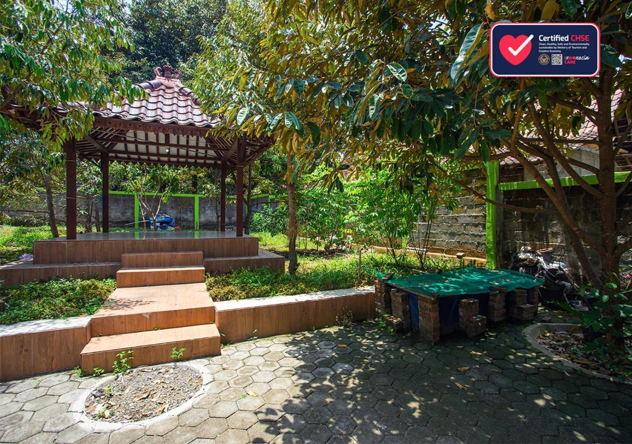 Omah Etam Villa Blaburan ภายนอก รูปภาพ